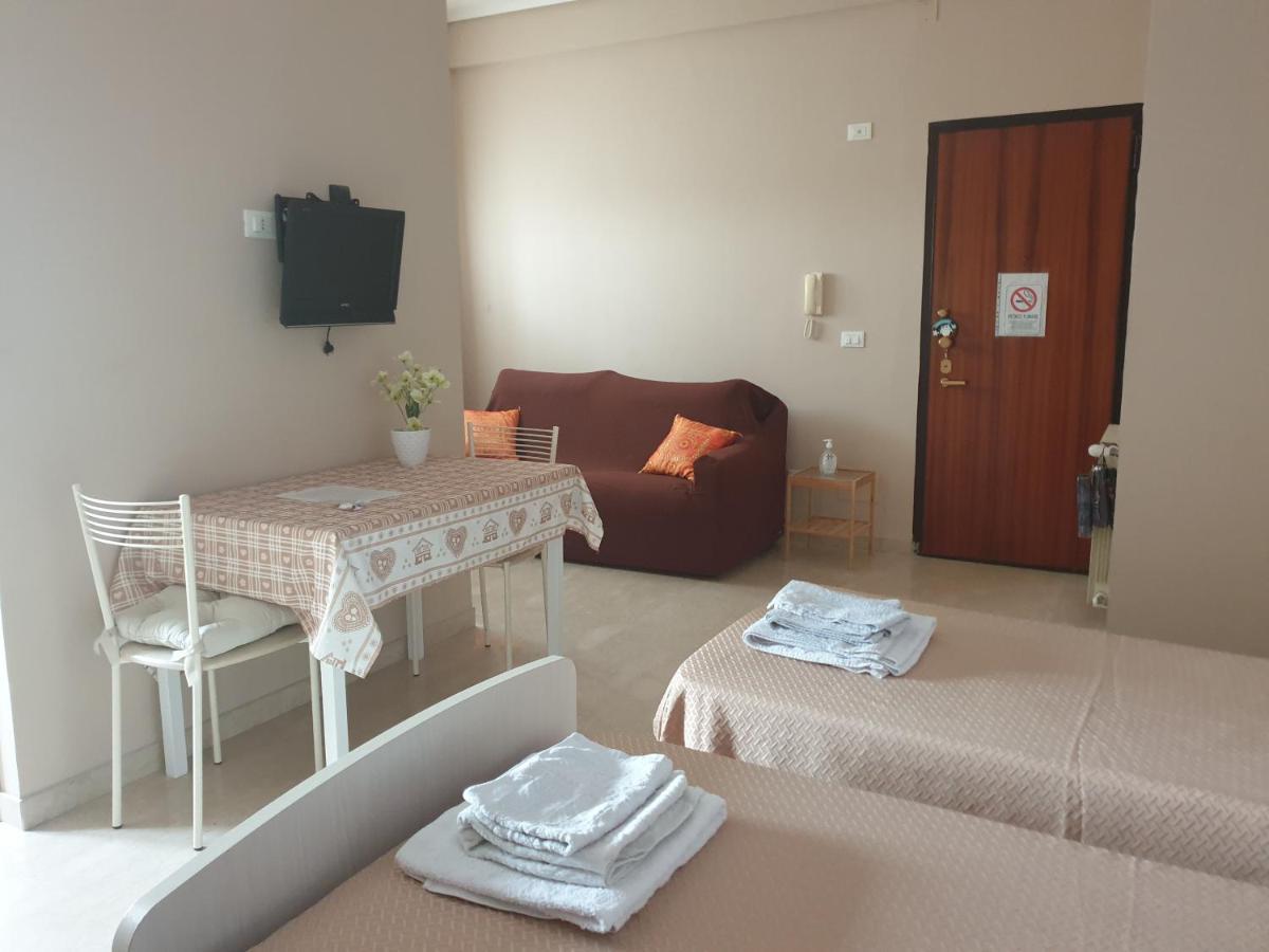 A "Casa Inn-Centro" Monolocale 카타니아 외부 사진